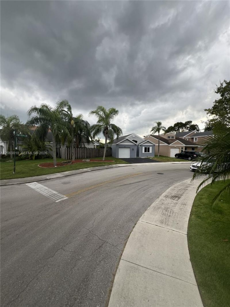 289 SW 159th Ln , Sunrise, FL 33326 Photo