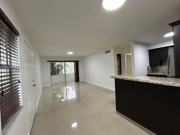8701 SW 141st St , Unit L3, Palmetto Bay, FL 33176