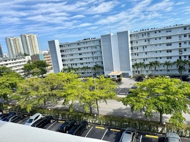 401 NE 14th Ave , Unit 602, Hallandale Beach, FL 33009 Photo