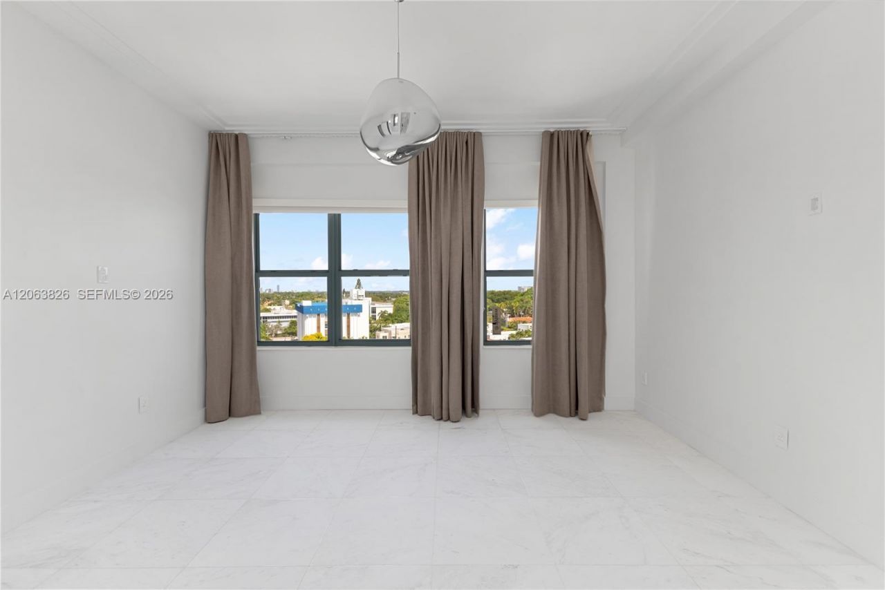 2421 Lake Pancoast Dr, Unit 7A, Miami Beach, FL 33140 Photo