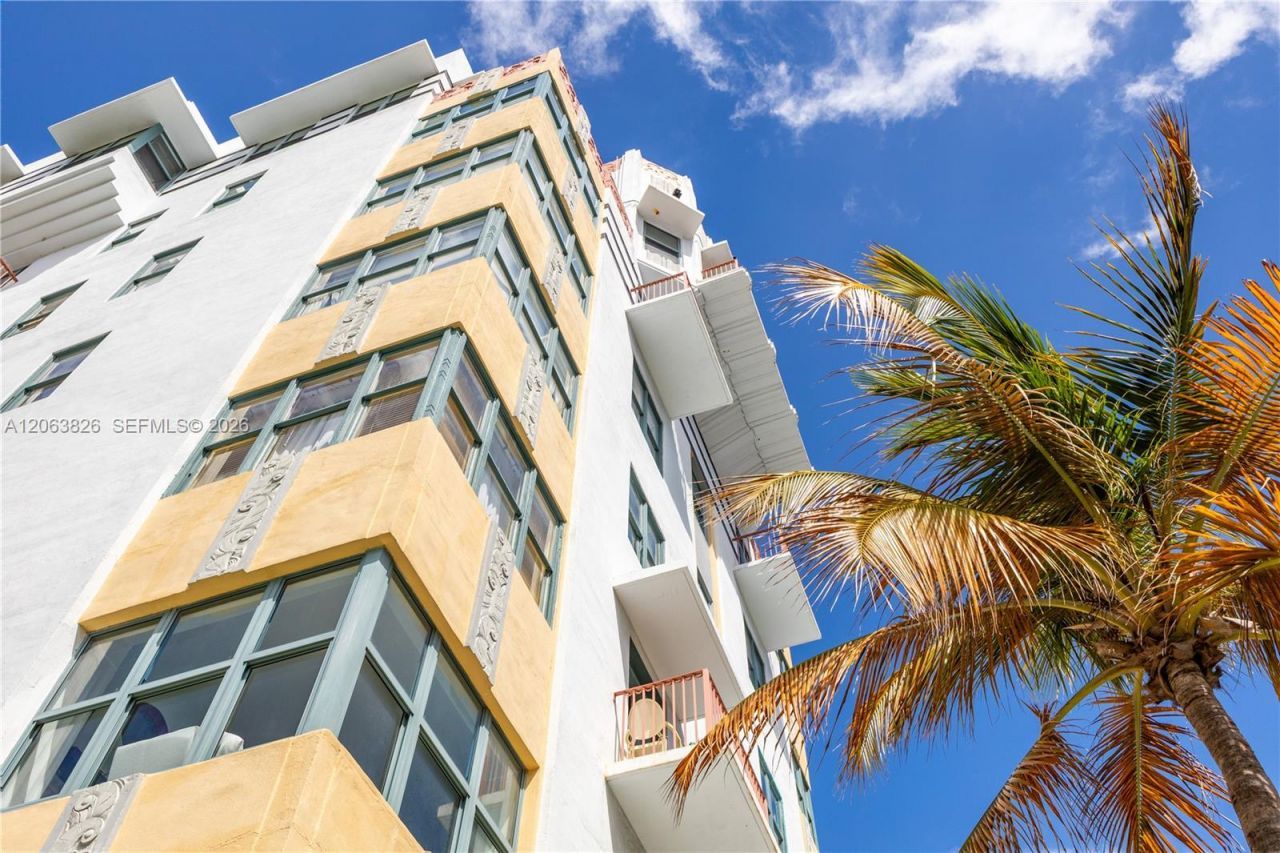 2421 Lake Pancoast Dr, Unit 7A, Miami Beach, FL 33140 Photo