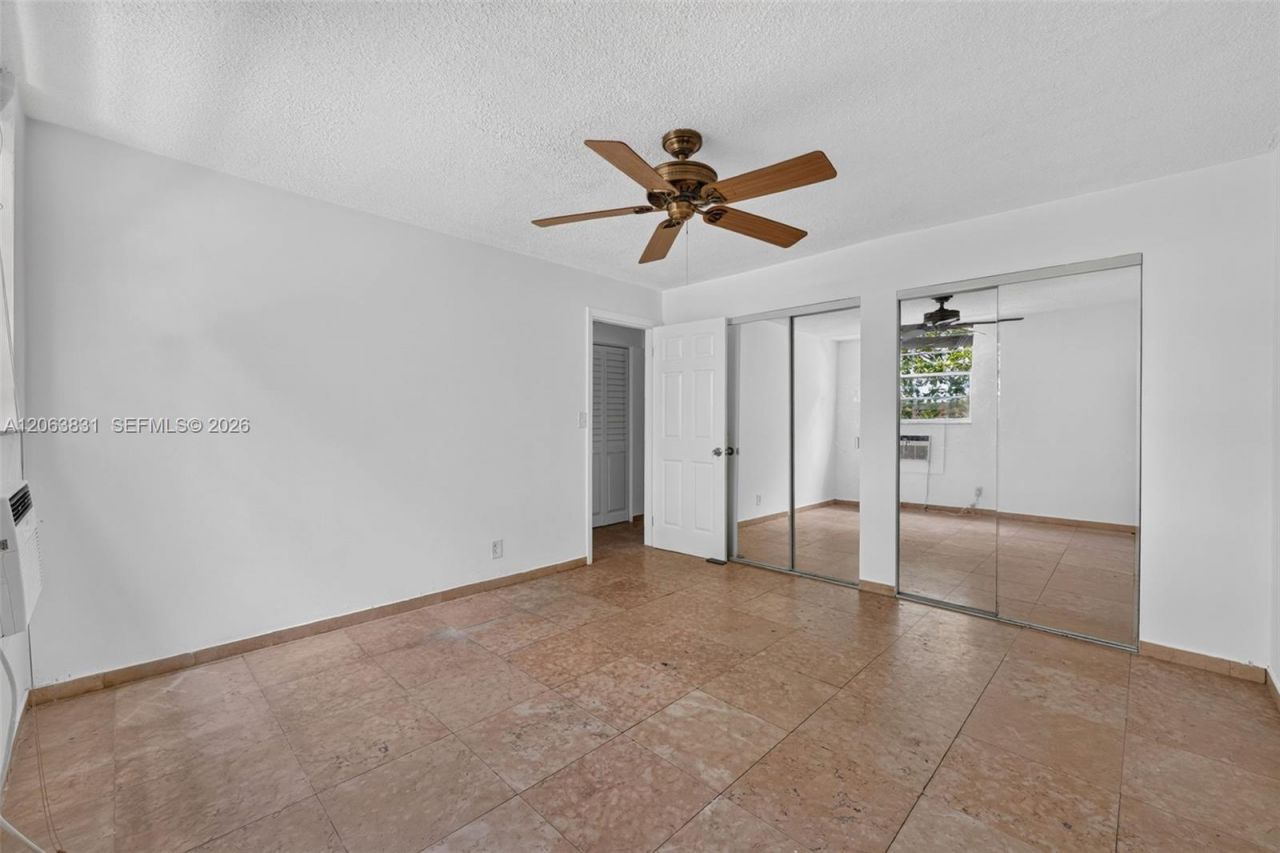 915 Jefferson Ave , Unit 3D, Miami Beach, FL 33139 Photo