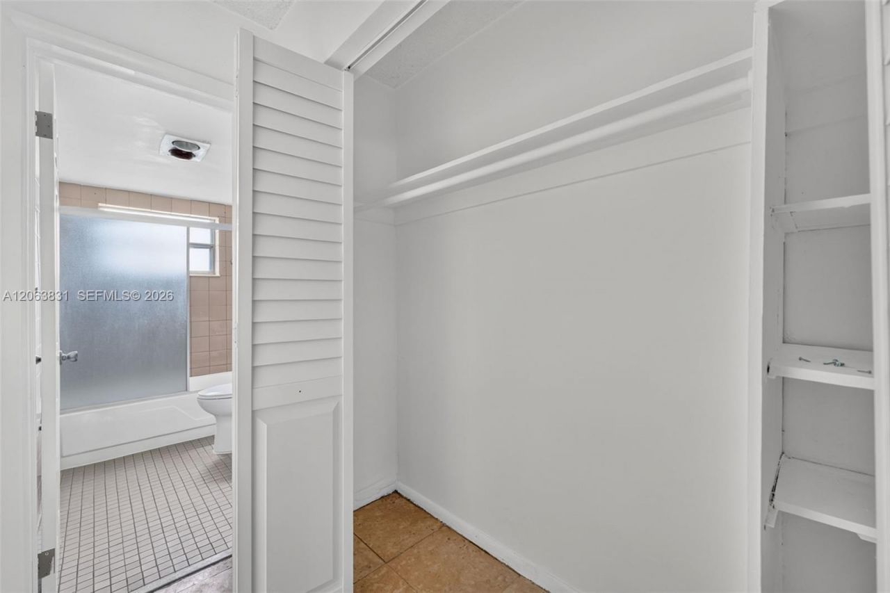 915 Jefferson Ave , Unit 3D, Miami Beach, FL 33139 Photo