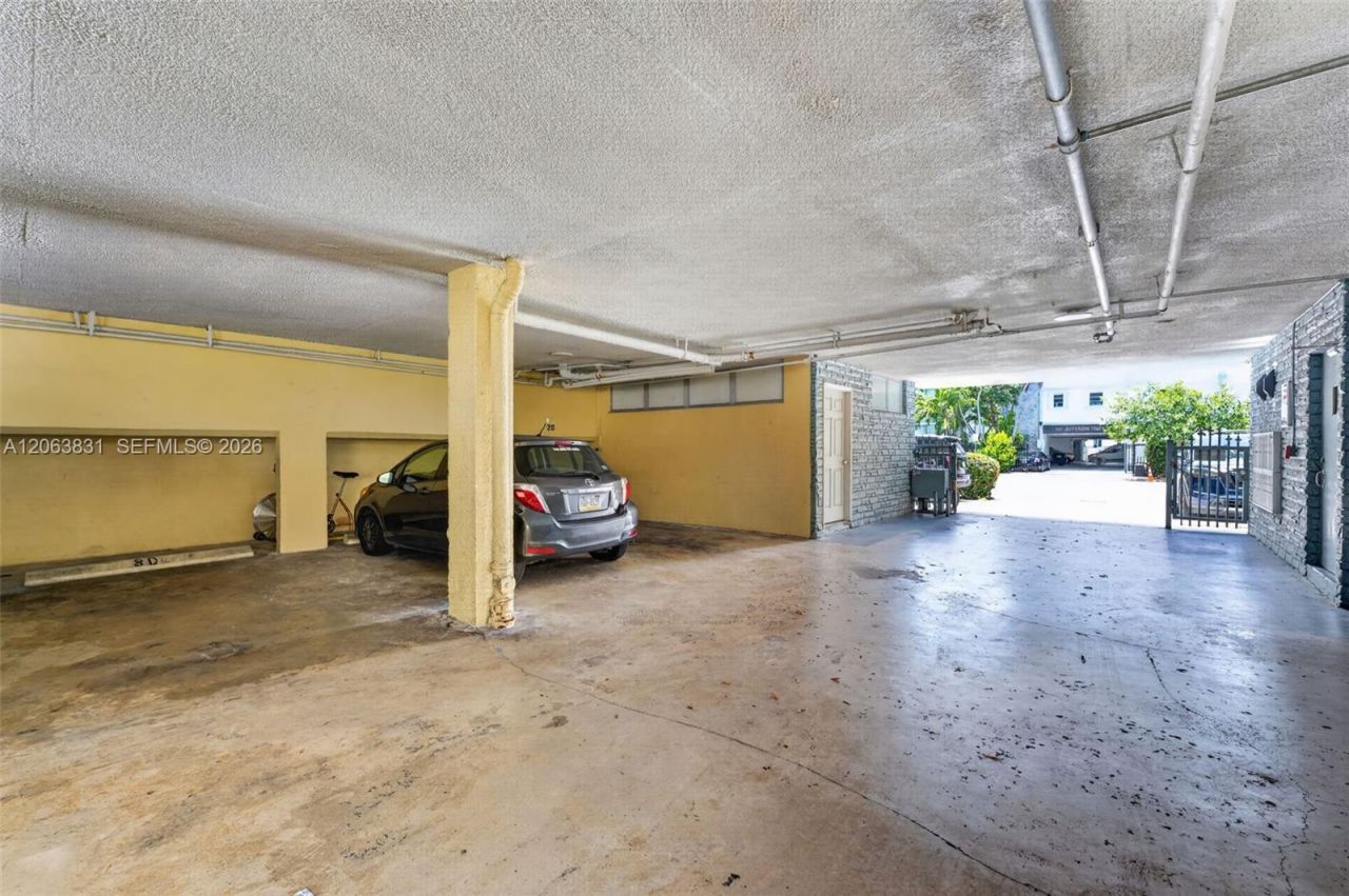 915 Jefferson Ave , Unit 3D, Miami Beach, FL 33139 Photo