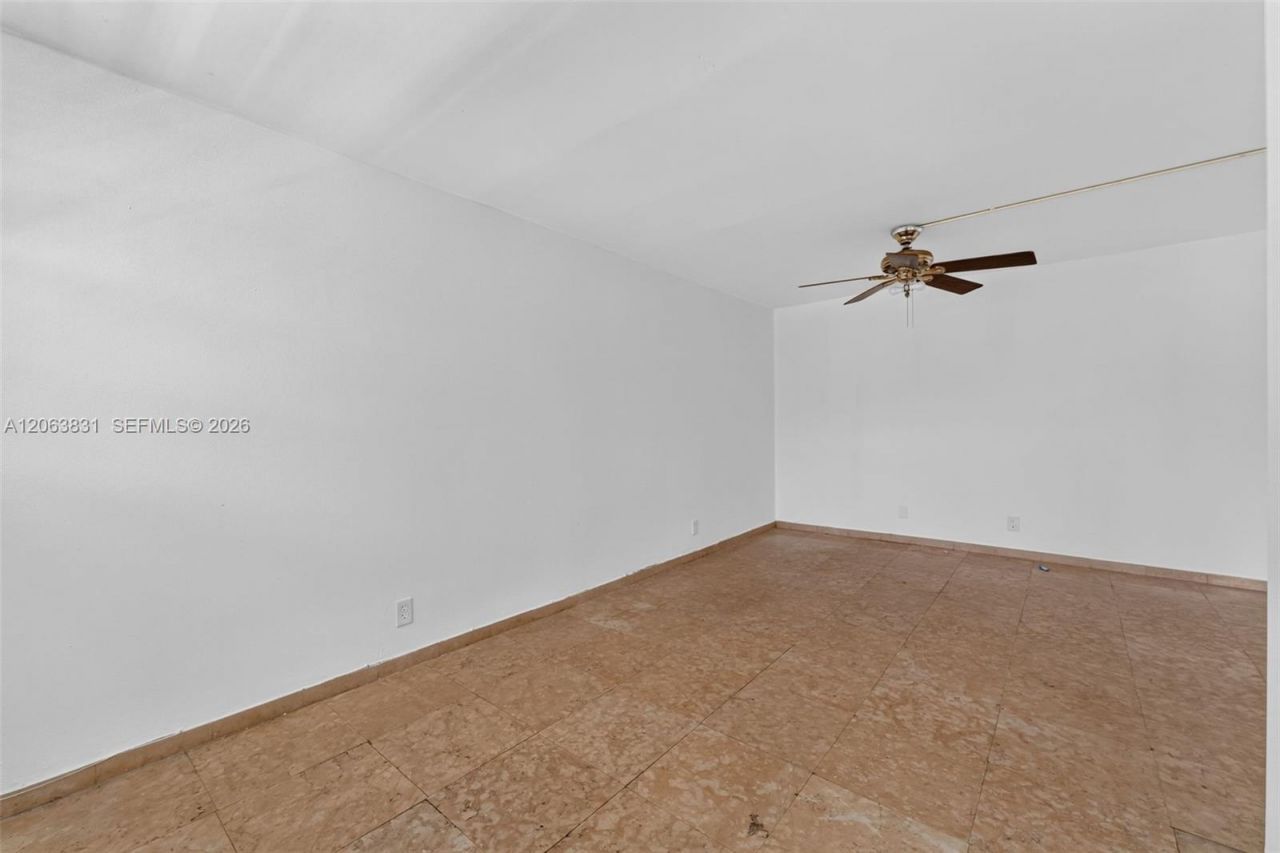 915 Jefferson Ave , Unit 3D, Miami Beach, FL 33139 Photo