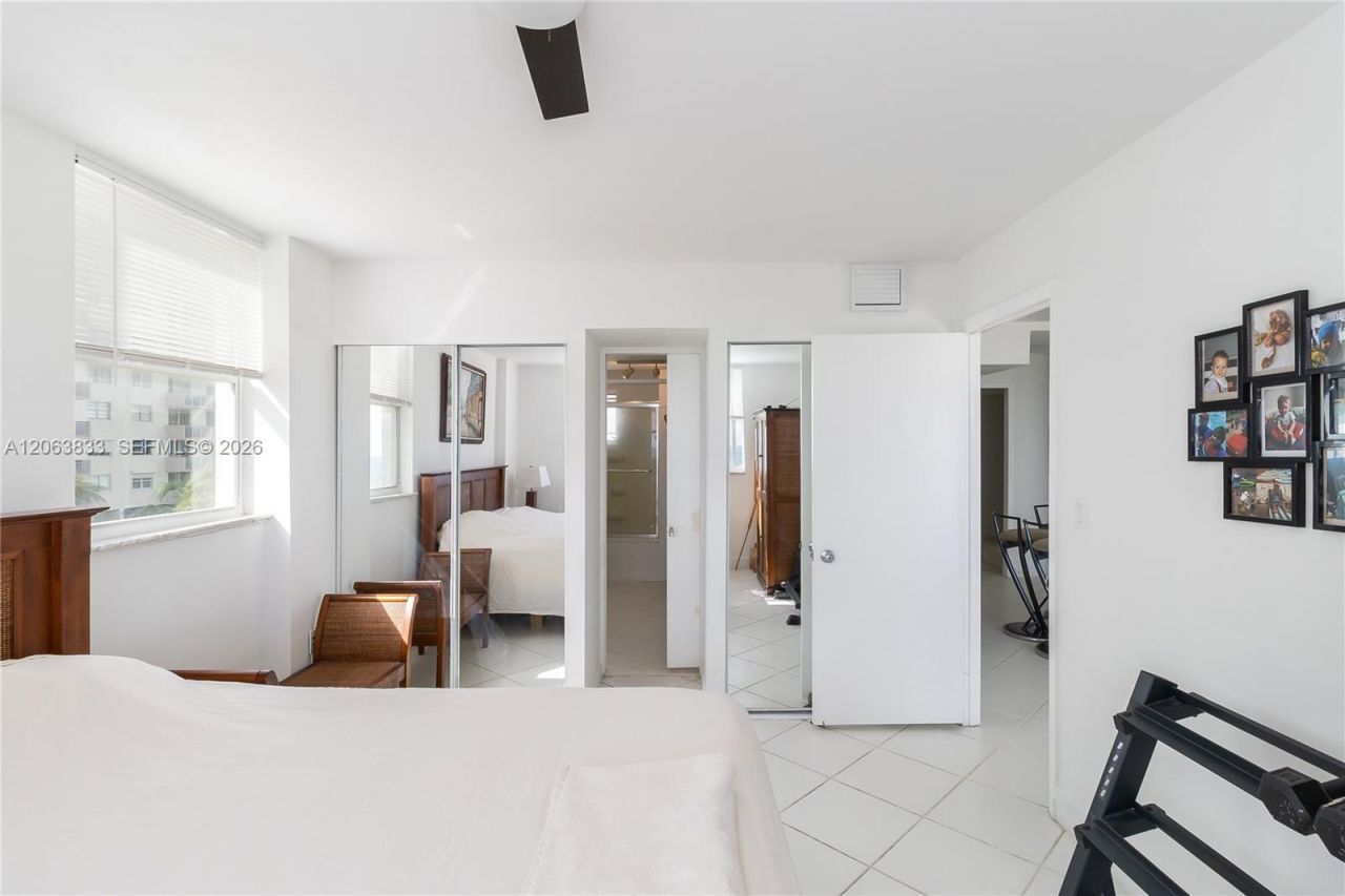 401 Ocean Dr , Unit 316, Miami Beach, FL 33139 Photo