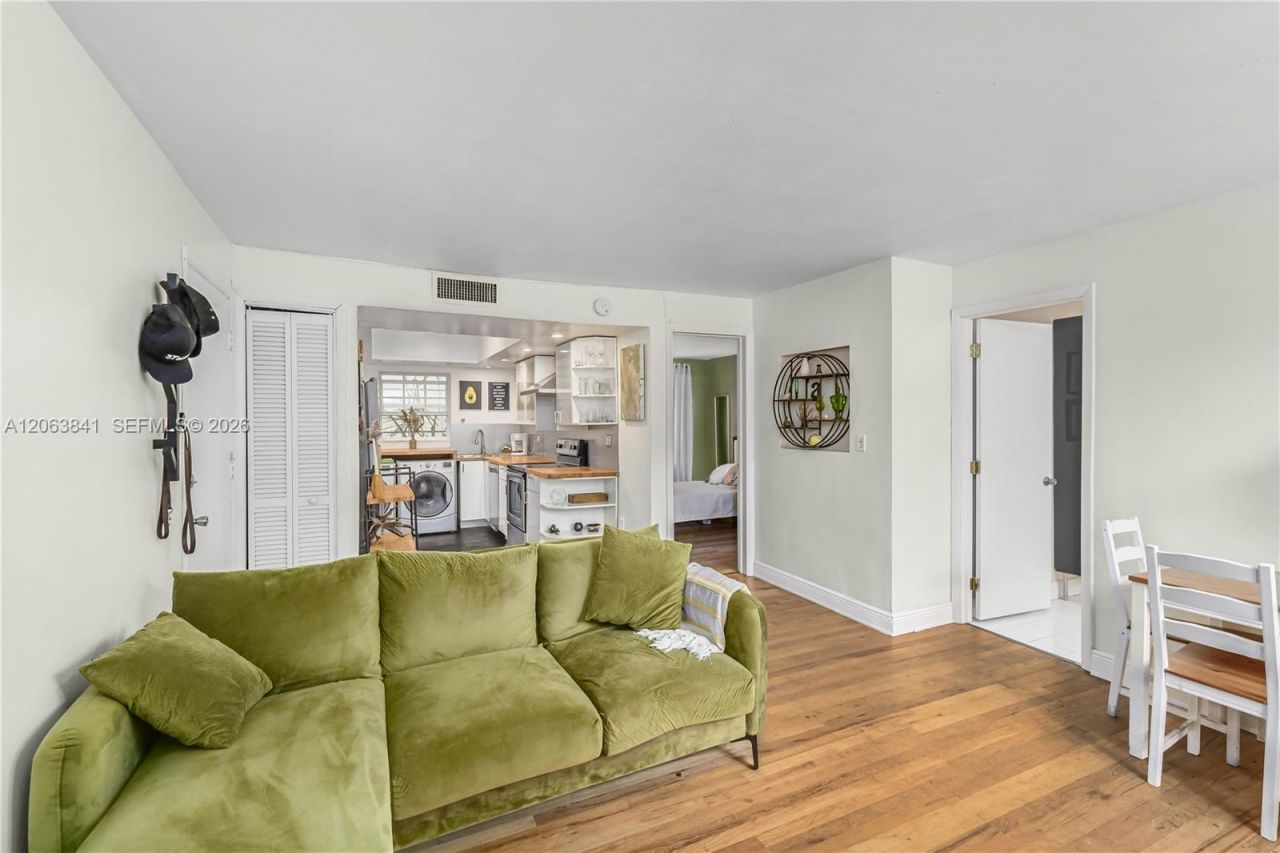 932 7th St , Unit 932A, Miami Beach, FL 33139 Photo