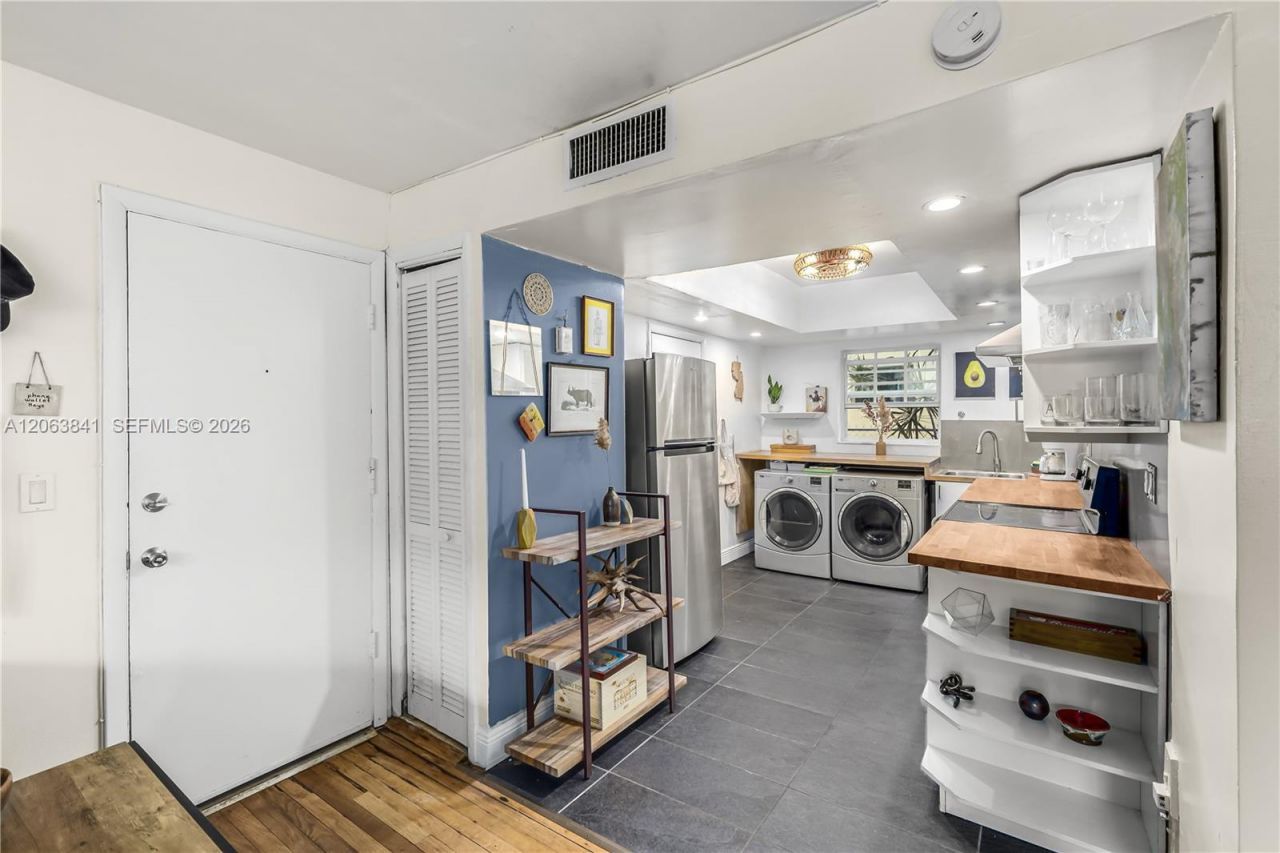 932 7th St , Unit 932A, Miami Beach, FL 33139 Photo