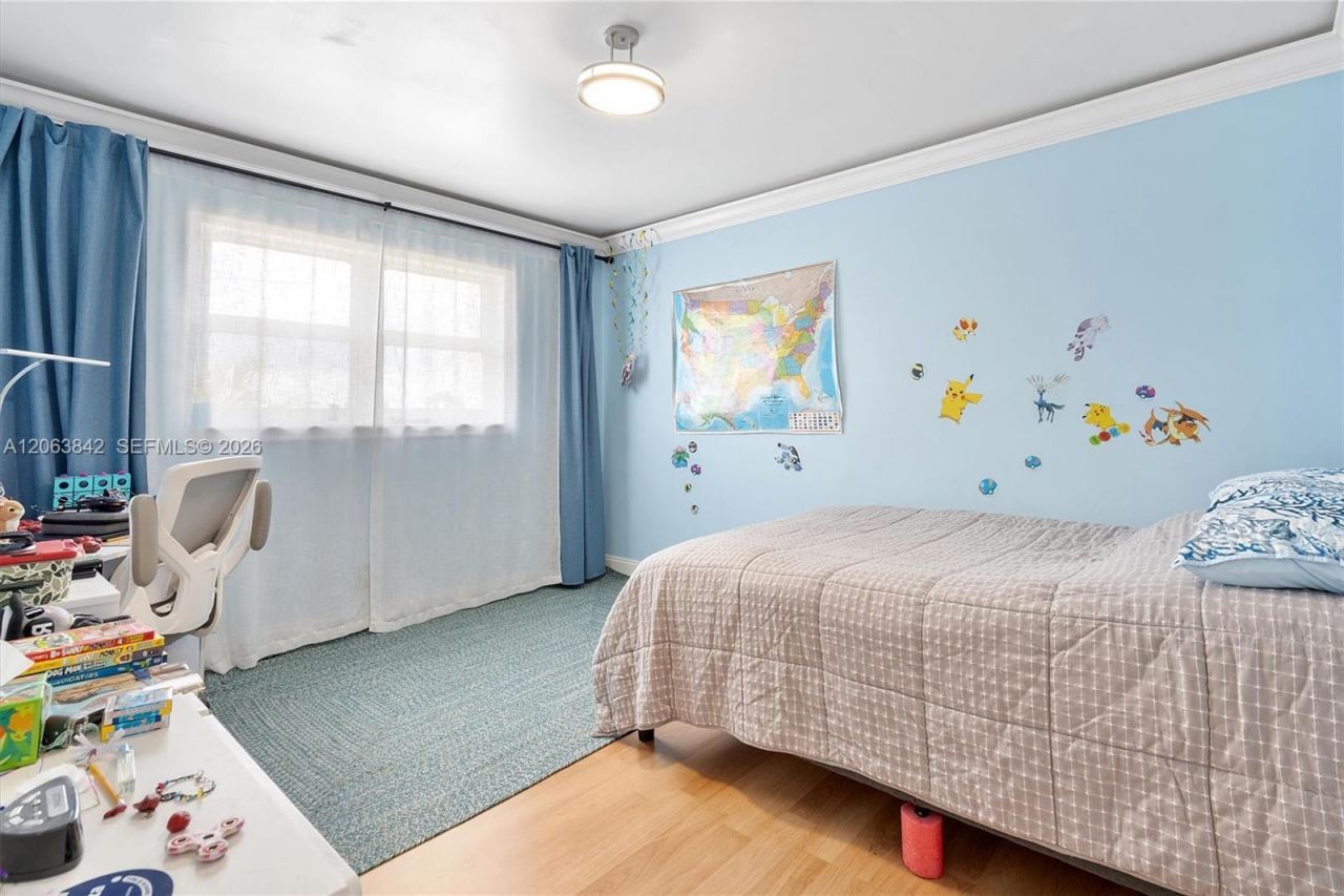 1000 NE 12th Ave, Unit 408, Hallandale Beach, FL 33009 Photo