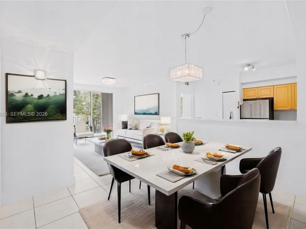 6831 SW 44th St , Unit 205, Miami, FL 33155