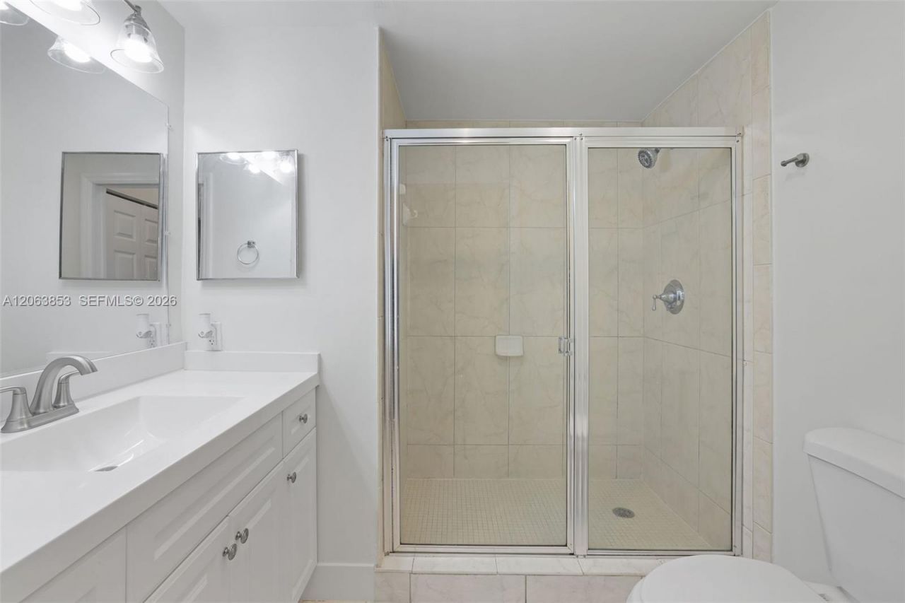 6831 SW 44th St, Unit 205, Miami, FL 33155 Photo