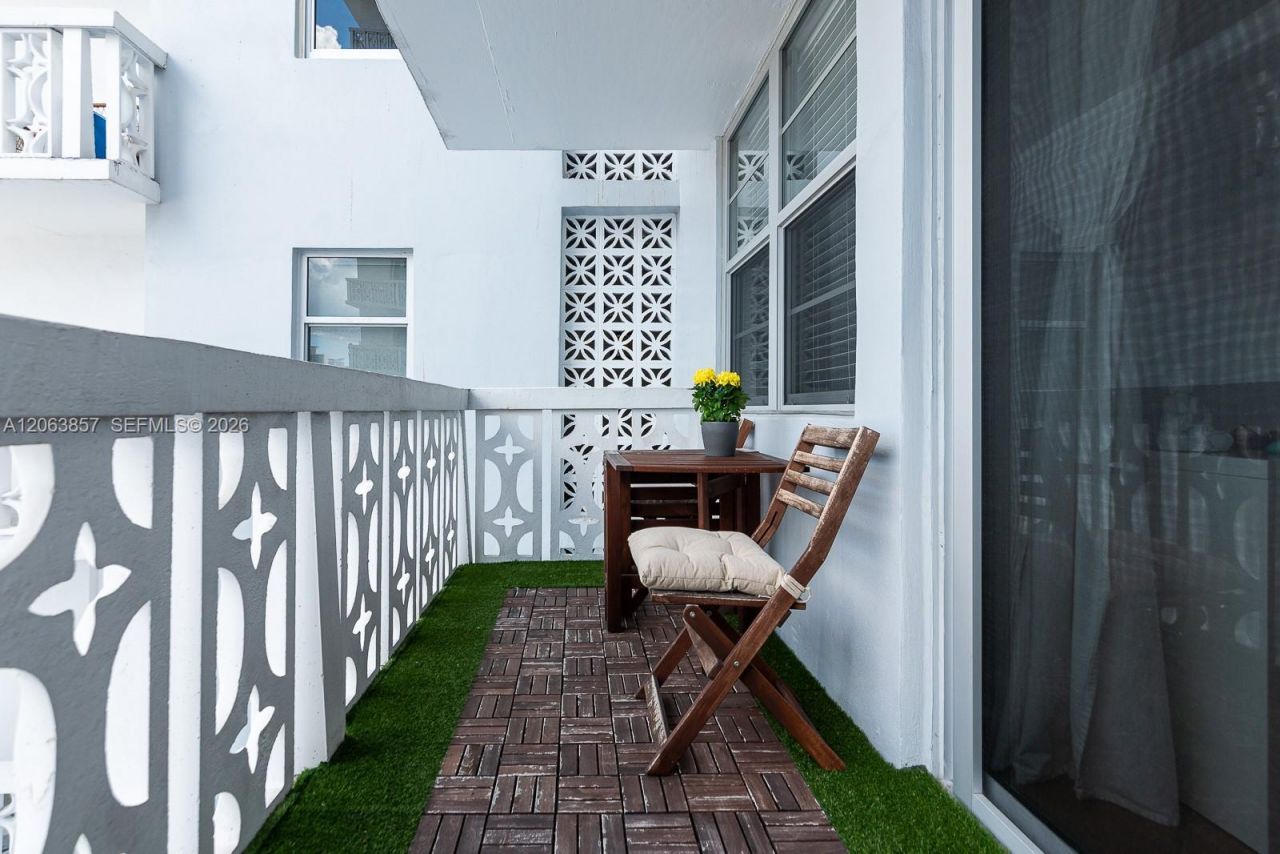 1020 Meridian Ave, Unit 314, Miami Beach, FL 33139 Photo