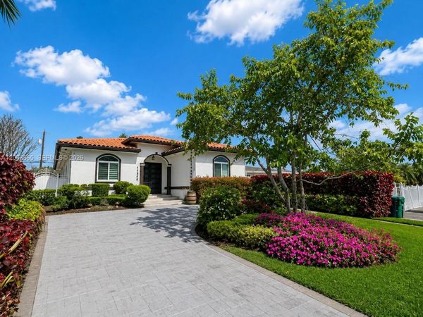11845 SW 3rd St, Miami, FL 33184