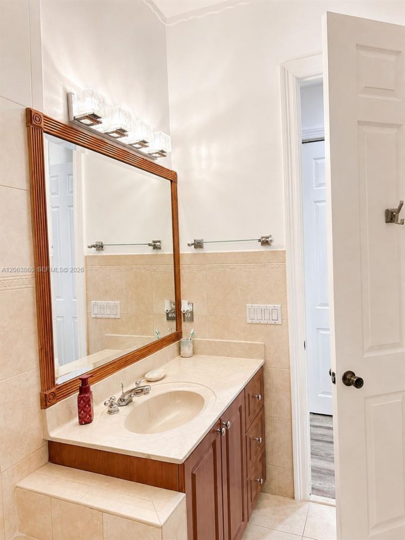 11845 SW 3rd St, Miami, FL 33184 Photo