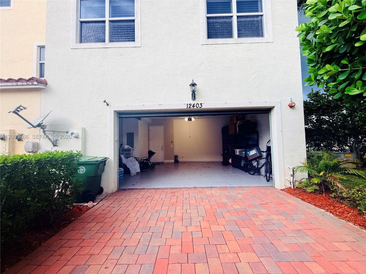 12403 NW 18th Ct, Unit 12403, Pembroke Pines, FL 33028 Photo