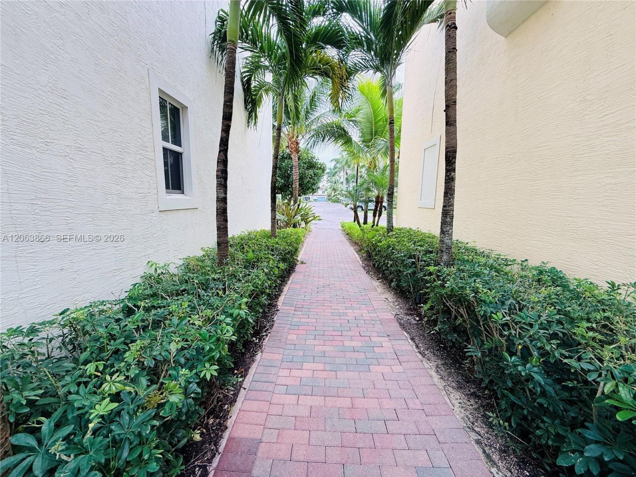 12403 NW 18th Ct, Unit 12403, Pembroke Pines, FL 33028 Photo