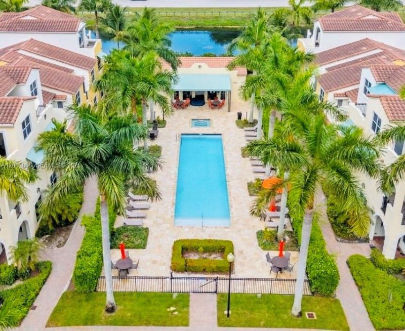 12403 NW 18th Ct, Unit 12403, Pembroke Pines, FL 33028 Photo