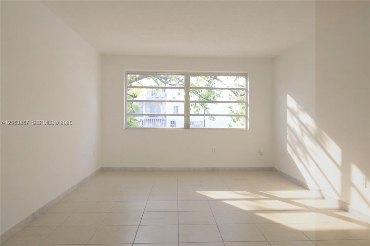 1225 NE 124th St, Unit 24B, North Miami, FL 33161 Photo