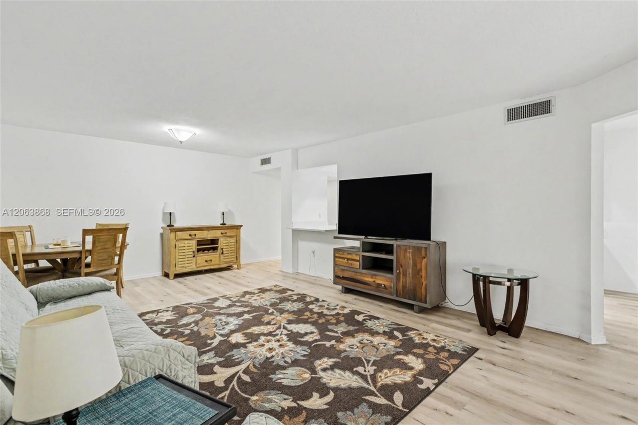 1410 Sheridan St, Unit 12I, Hollywood, FL 33020 Photo