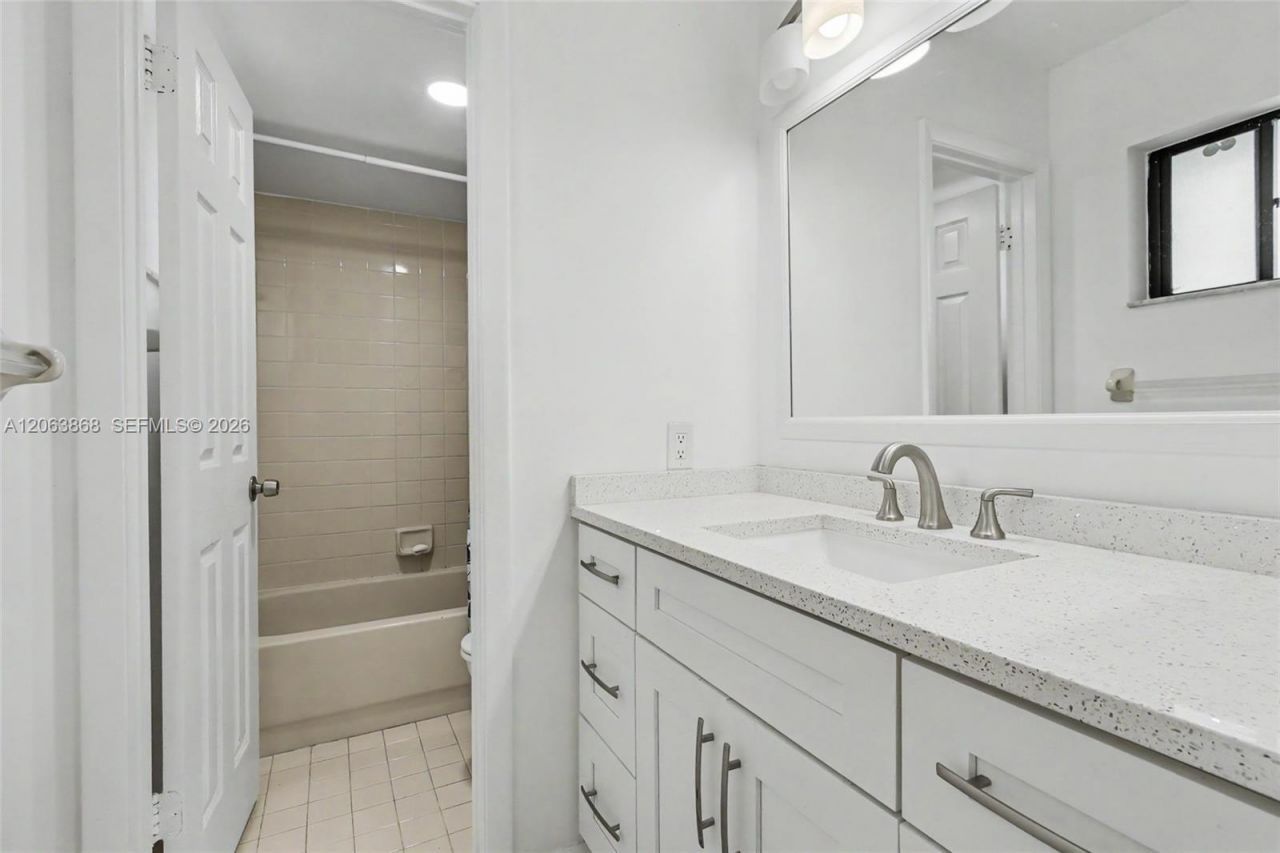 1410 Sheridan St, Unit 12I, Hollywood, FL 33020 Photo