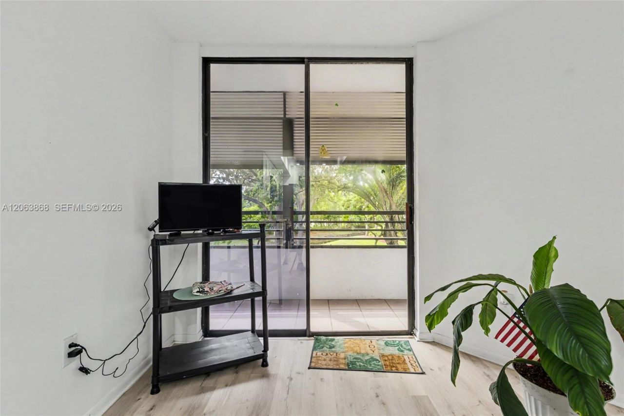 1410 Sheridan St, Unit 12I, Hollywood, FL 33020 Photo