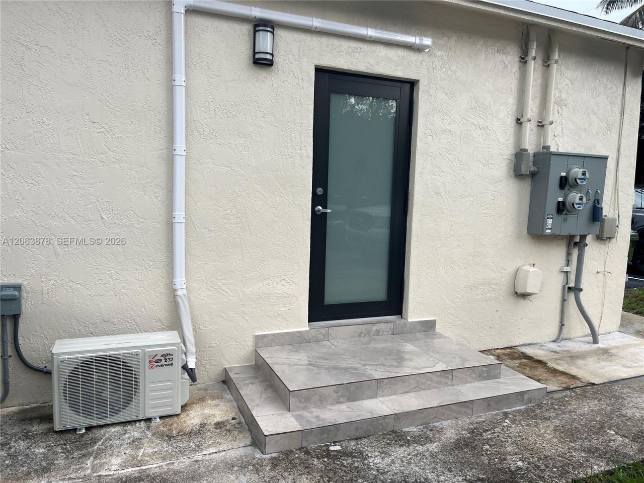 Please Call For Address, Unit 2R, Fort Lauderdale, FL 33315 Photo