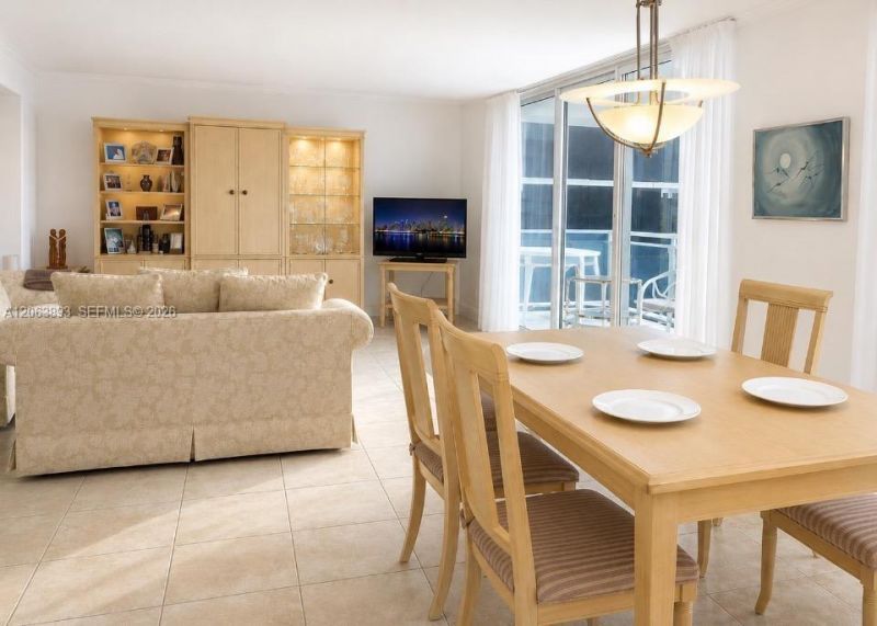 2030 S Ocean Dr, Unit 521, Hallandale Beach, FL 33009 Photo