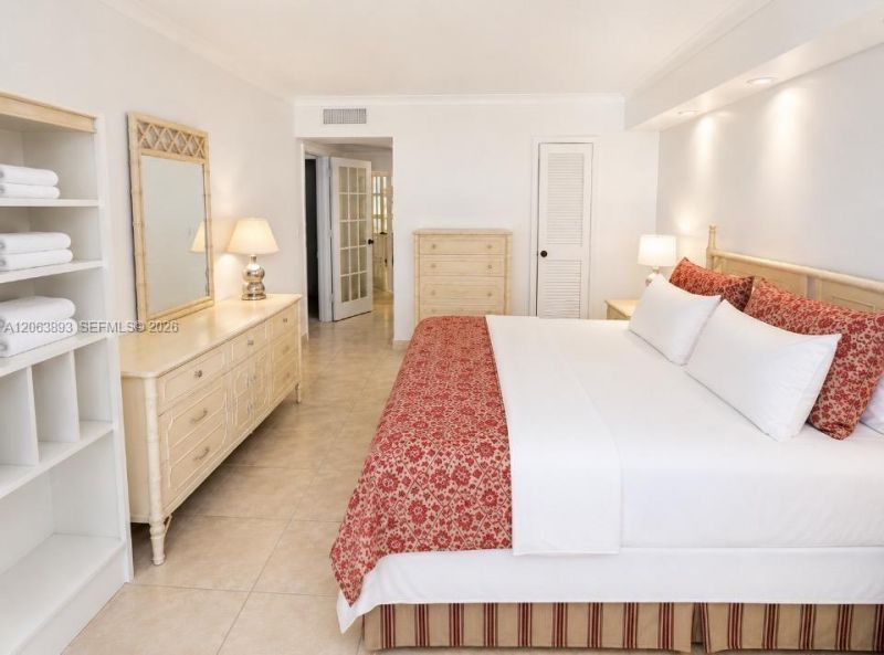 2030 S Ocean Dr, Unit 521, Hallandale Beach, FL 33009 Photo