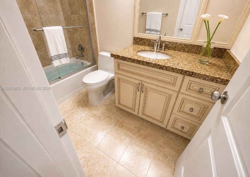 2030 S Ocean Dr, Unit 521, Hallandale Beach, FL 33009 Photo
