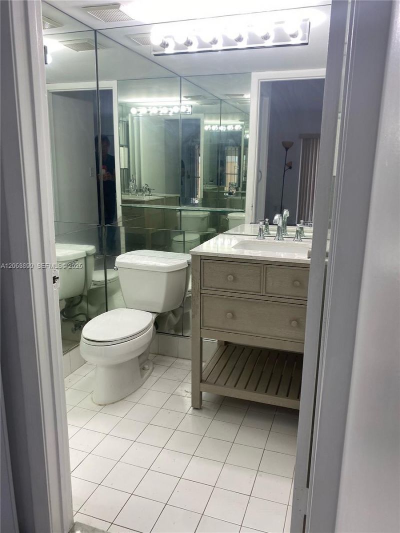 8590 NW 3rd Ln, Unit 104, Miami, FL 33126 Photo