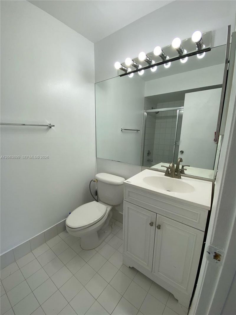 8590 NW 3rd Ln, Unit 104, Miami, FL 33126 Photo