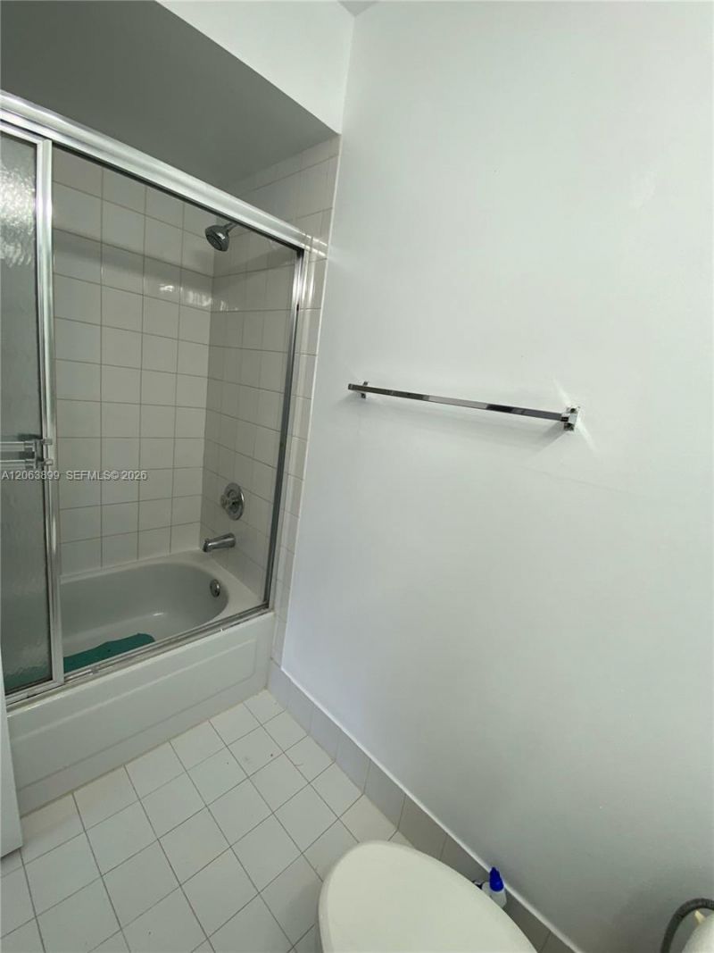 8590 NW 3rd Ln, Unit 104, Miami, FL 33126 Photo