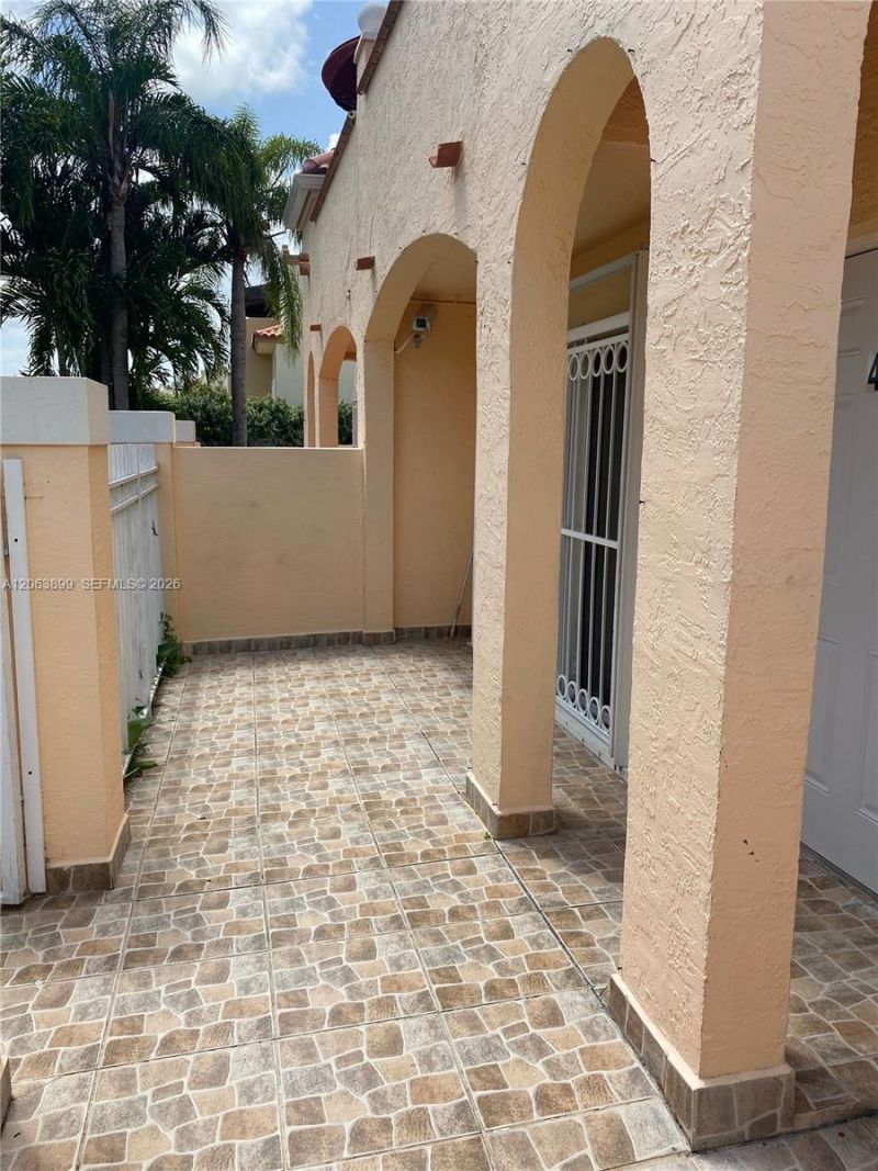 8590 NW 3rd Ln, Unit 104, Miami, FL 33126 Photo