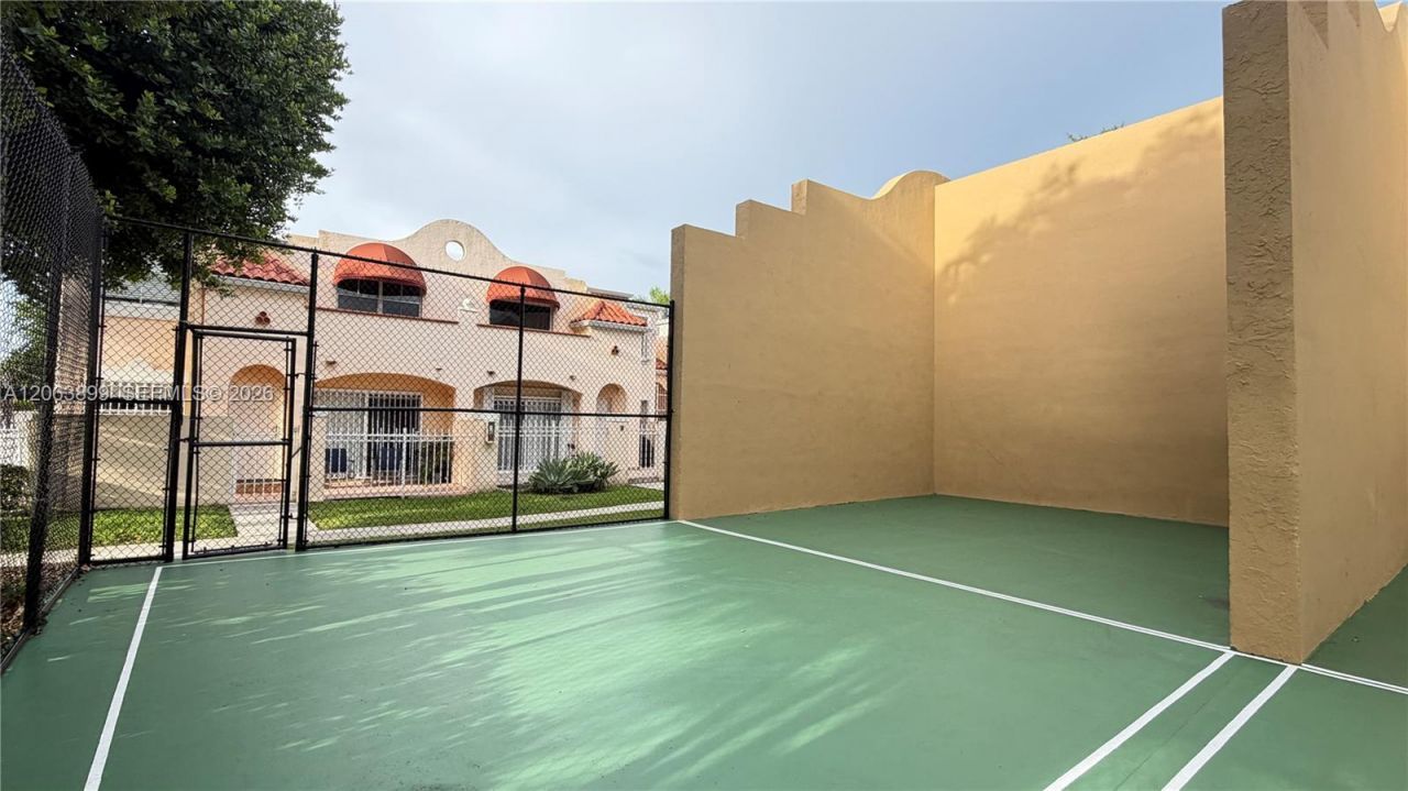 8590 NW 3rd Ln, Unit 104, Miami, FL 33126 Photo