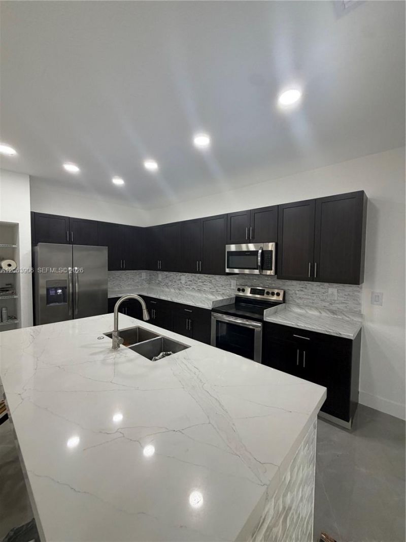 18435 SW 136th Ave, Miami, FL 33177 Photo