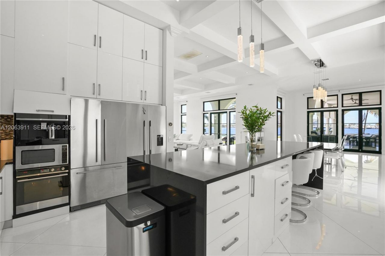 900 S Northlake Dr, Hollywood, FL 33019 Photo