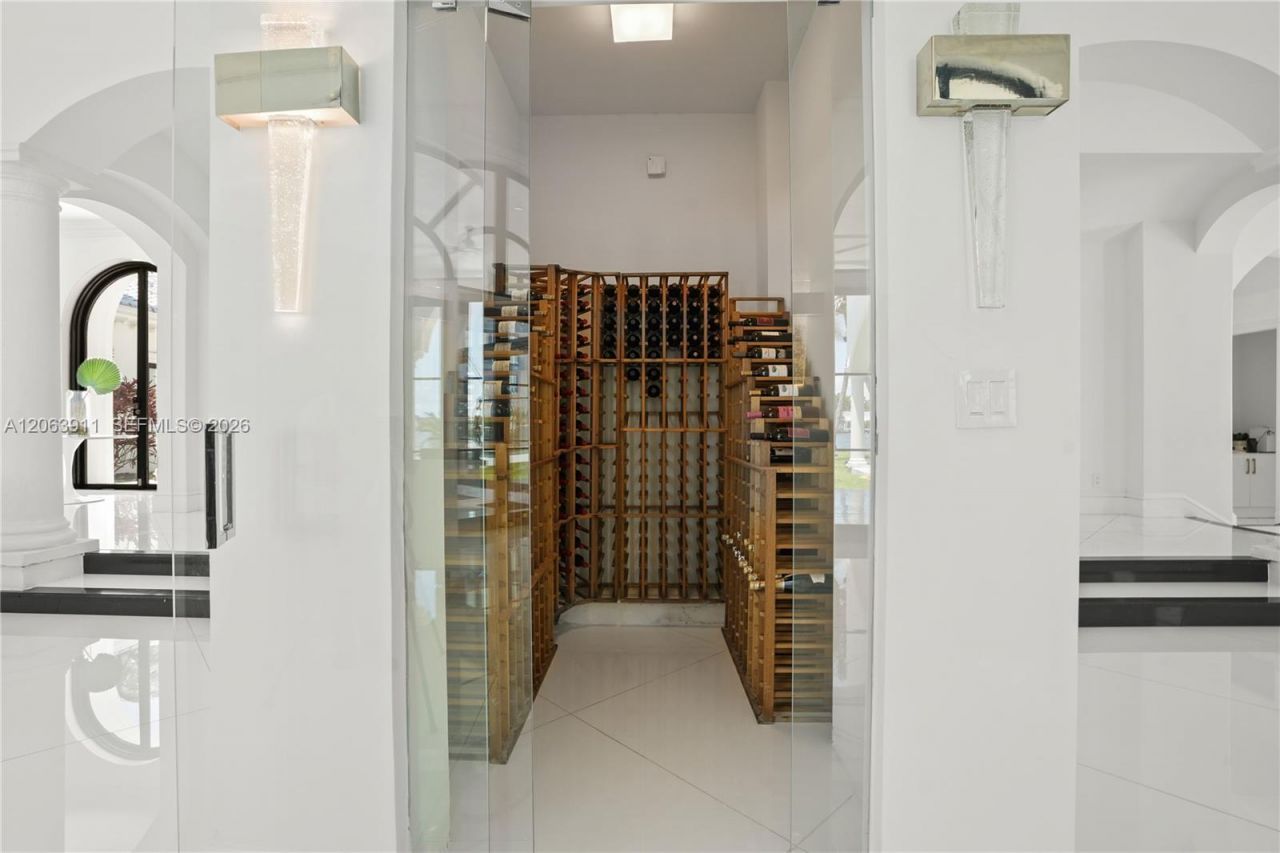 900 S Northlake Dr, Hollywood, FL 33019 Photo