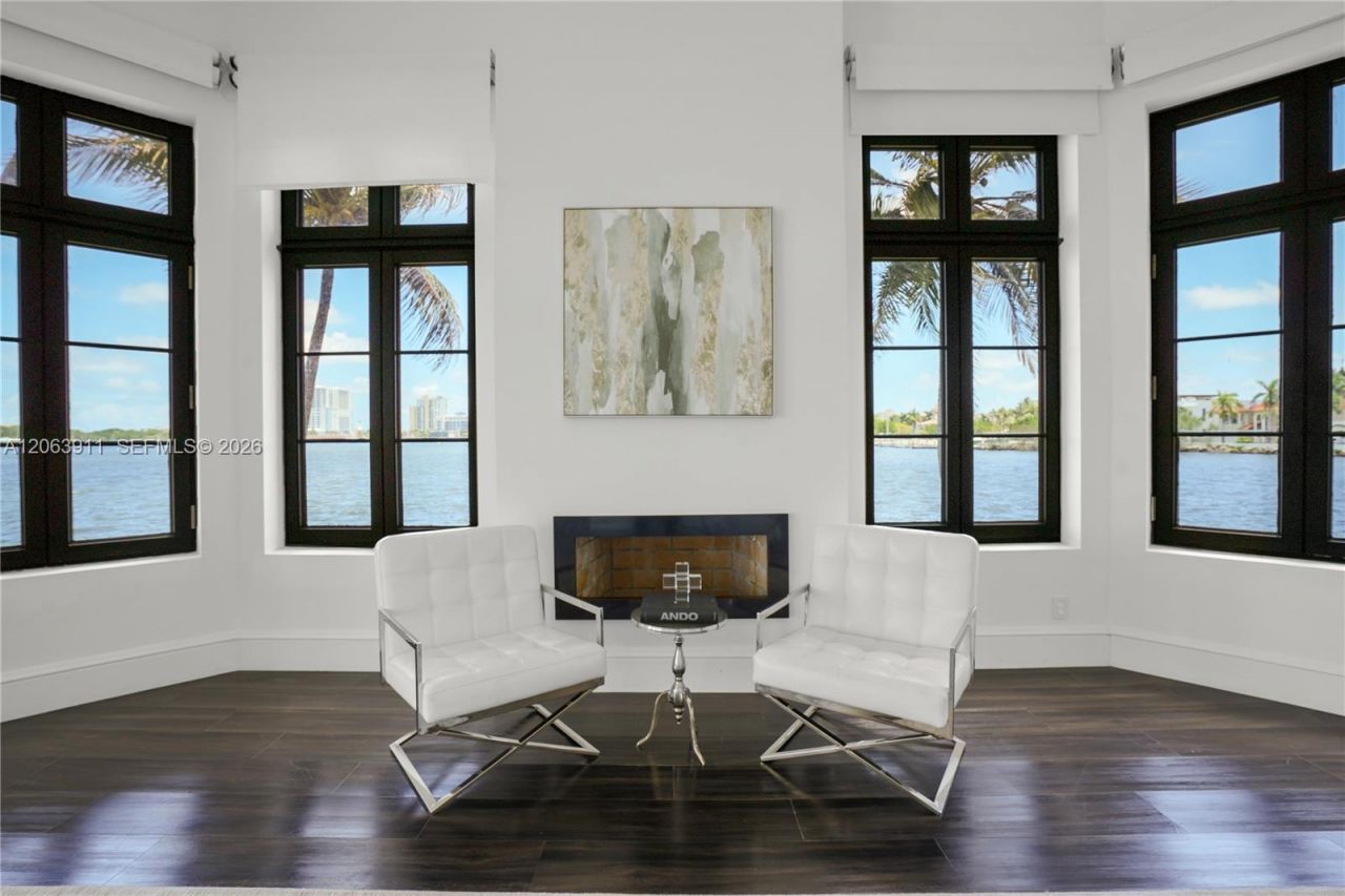 900 S Northlake Dr, Hollywood, FL 33019 Photo