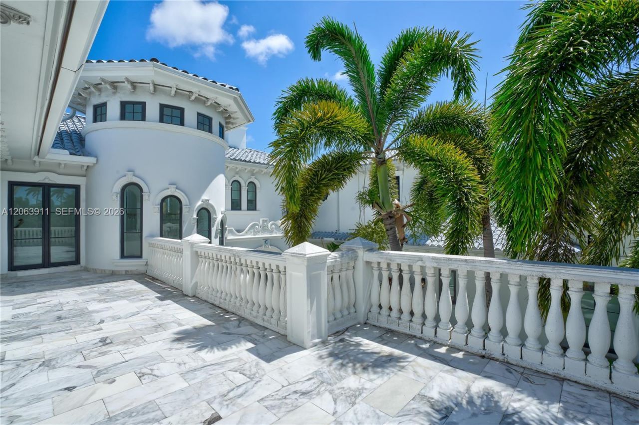 900 S Northlake Dr, Hollywood, FL 33019 Photo