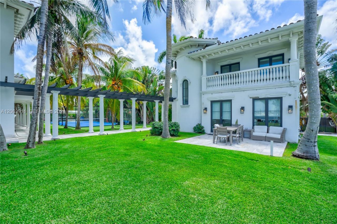 900 S Northlake Dr, Hollywood, FL 33019 Photo