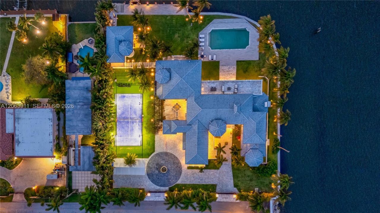 900 S Northlake Dr, Hollywood, FL 33019 Photo