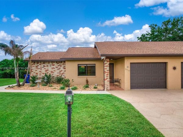 2418 Hidden Creek Cir , Sebring, FL 33870