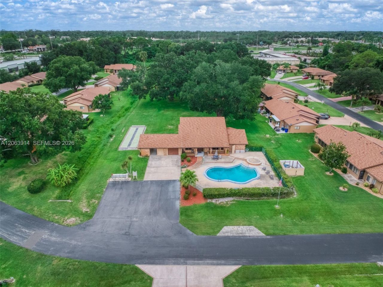 2418 Hidden Creek Cir , Sebring, FL 33870 Photo