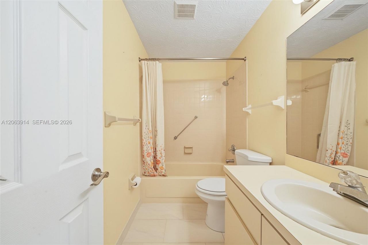 2418 Hidden Creek Cir , Sebring, FL 33870 Photo
