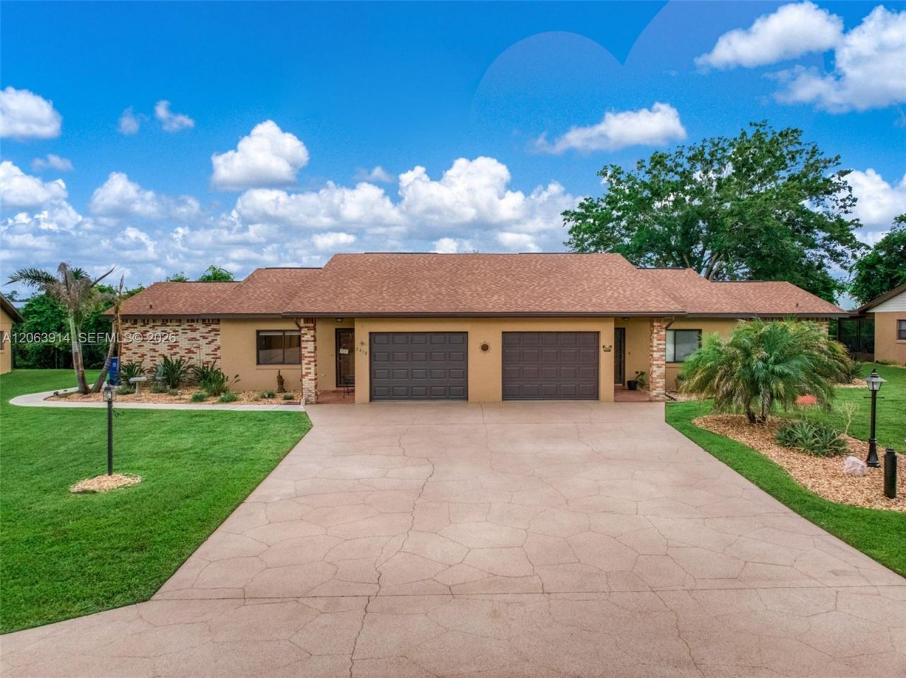 2418 Hidden Creek Cir , Sebring, FL 33870 Photo