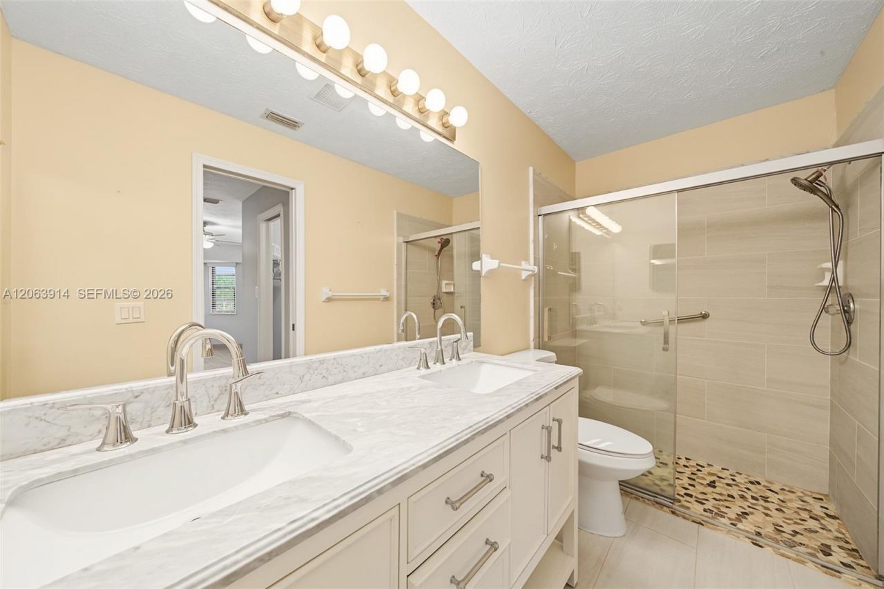 2418 Hidden Creek Cir , Sebring, FL 33870 Photo
