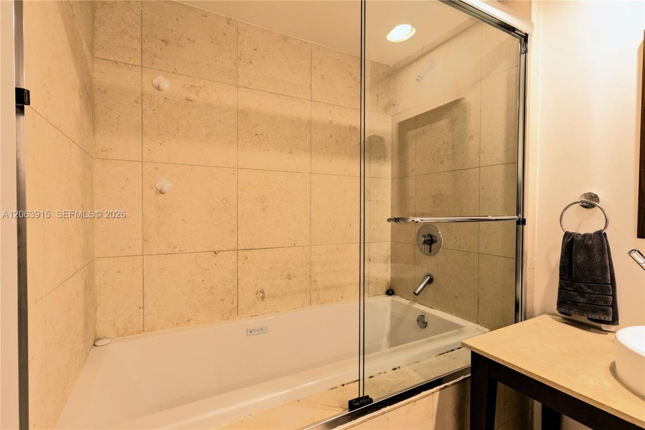 475 Brickell Ave , Unit 4511, Miami, FL 33131 Photo