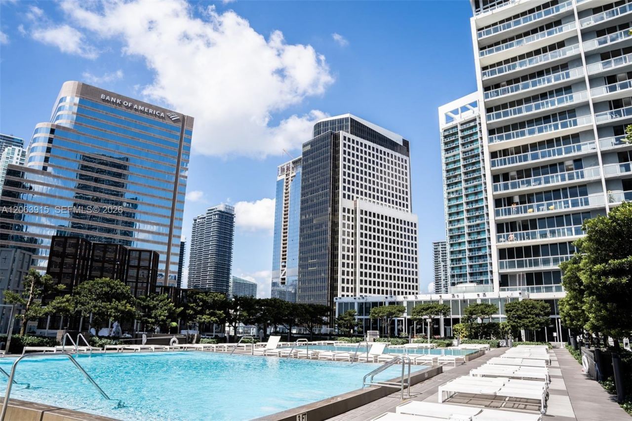 475 Brickell Ave , Unit 4511, Miami, FL 33131 Photo