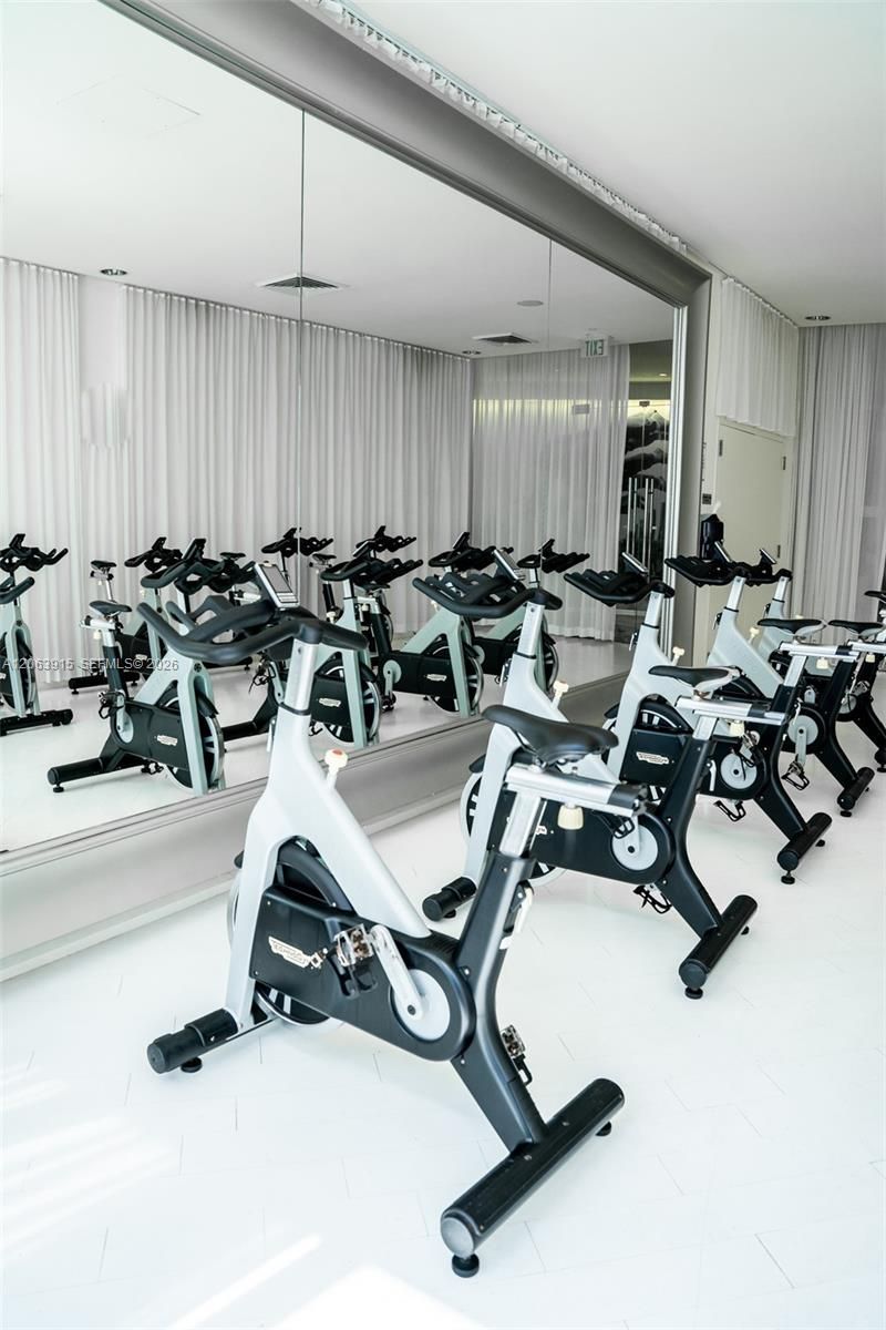 475 Brickell Ave , Unit 4511, Miami, FL 33131 Photo