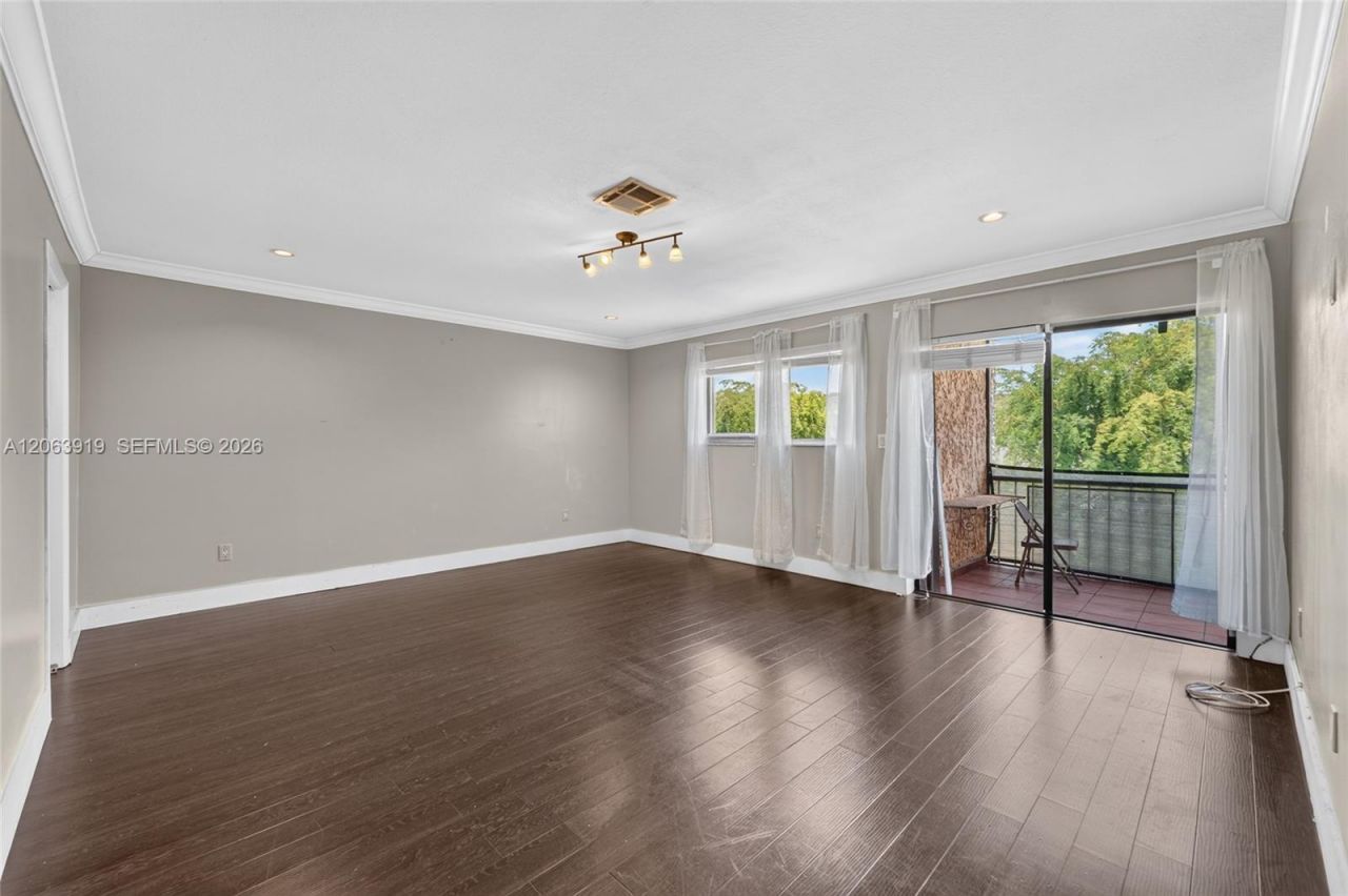 8401 SW 107th Ave, Unit 316E, Miami, FL 33173 Photo